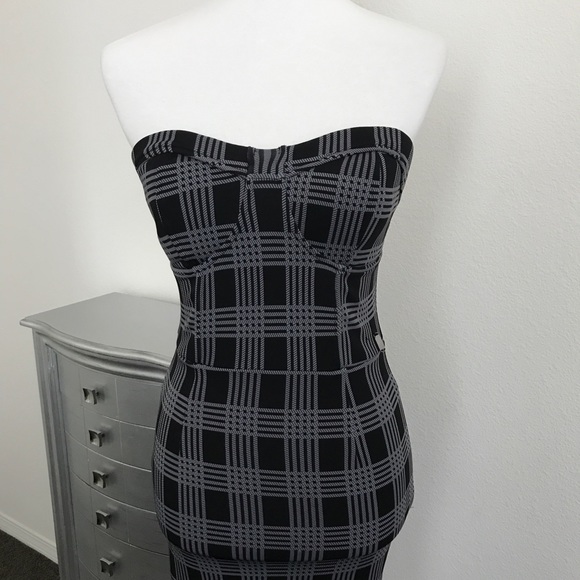 NWOT GUESS BODYCON PLAID BUSTIER SCUBA DRESS - Picture 4 of 4